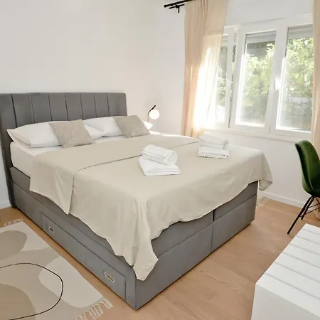 Apartment Luka Zadar