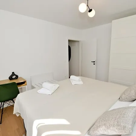 Apartment Luka