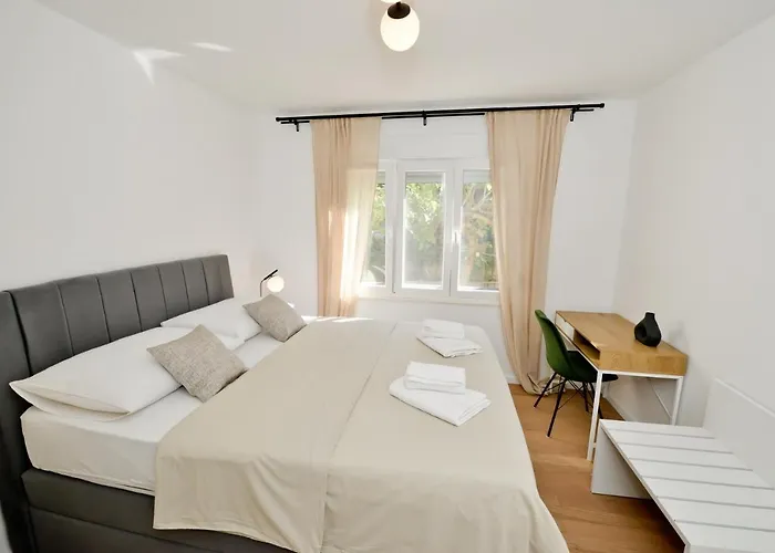 Luka Apartman